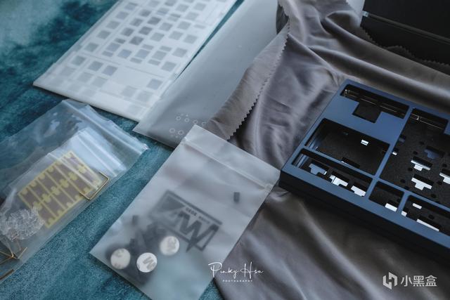 机械键盘推荐100-200 黑轴，樱桃轴已死谁在蹦迪