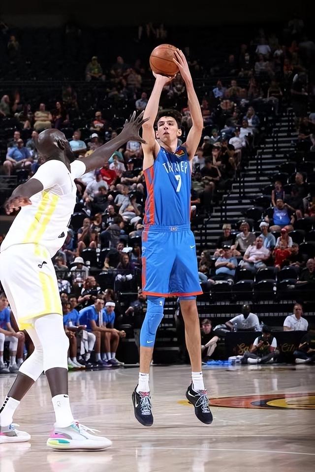 法尔巅峰数据，球队接触前NBA著名中锋考辛斯