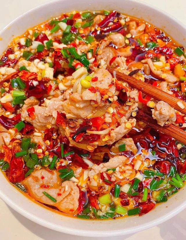 川味水煮肉片主要材料，正宗川味水煮肉片的家常做法