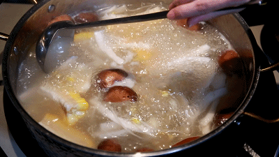 三亚一日游的最佳攻略，出发去三亚踏海浪