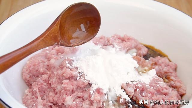 家常馄饨汤怎么调，馄饨汤怎样调制才鲜美（10年店主教你用开水调小馄饨汤）