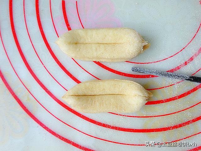 家庭版油炸小油条的做法，低糖健康小油条