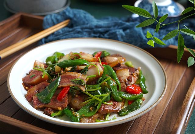 二月二龙抬头中午吃什么好，理发吃“龙食”讨彩头