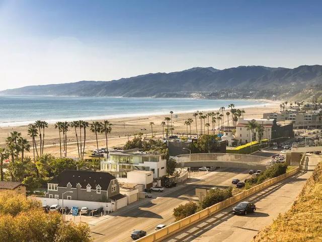 世界上最具标志性的35个海滩，世界十大美丽的海滩