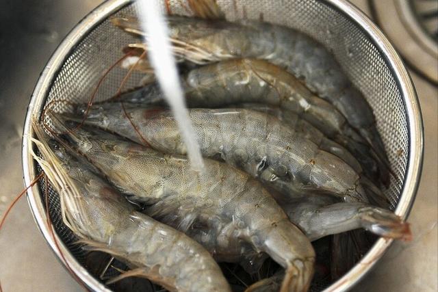 糖醋汁的家常做法简单好吃，不管煮哪种糖醋菜肴