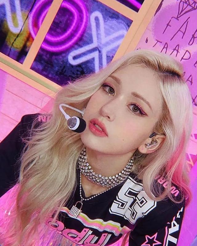 她凭什么被称为南韩第一真人芭比，来看看lisa的颜值