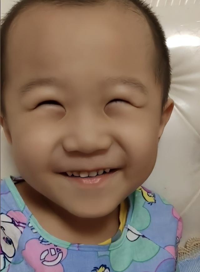 小娃娃惊讶表情包，火遍全网的表情包萌娃