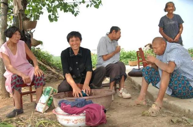 百岁老人陈秀英，百岁母亲陈秀英