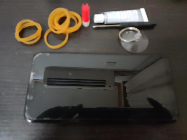 小米手机换电池，小米8怎么换电池官方（某宝80块8000mAh私换电池靠谱吗）