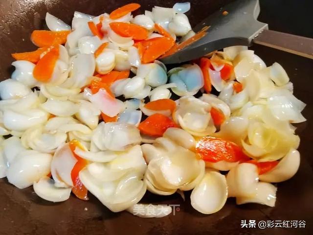 百合炒黑木耳，爱吃百合的一定要收藏