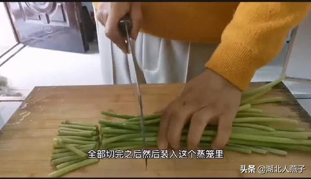 蒜薹的家常腌法，腌蒜薹只放盐不好吃