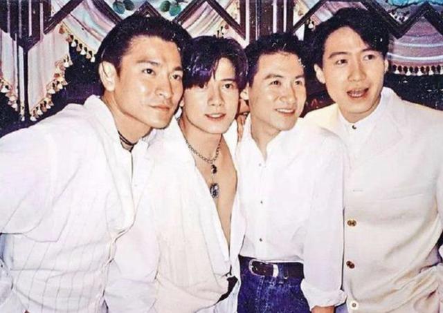 黎明现在是几线艺人，55岁黎明低调现身演唱会