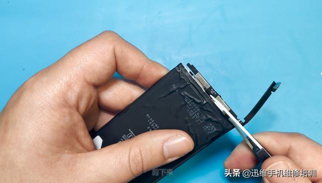 手机电池能换吗，苹果手机不可拆卸电池能换电池吗
