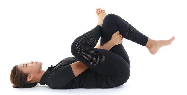 10分钟懒人拉伸训练动作，这6组33个拉伸动作绝了