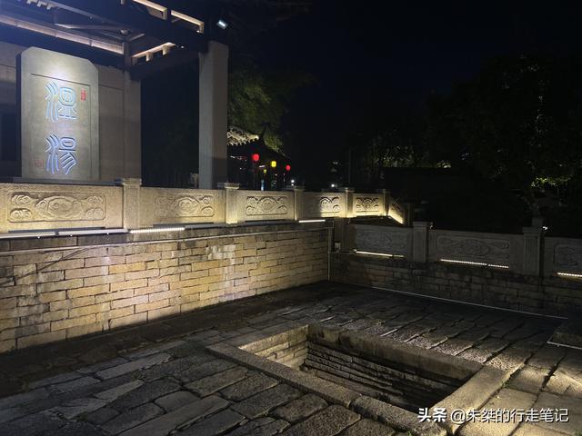 温泉旅游攻略国内著名的温泉，秋天泡温泉首选，中国十大温泉