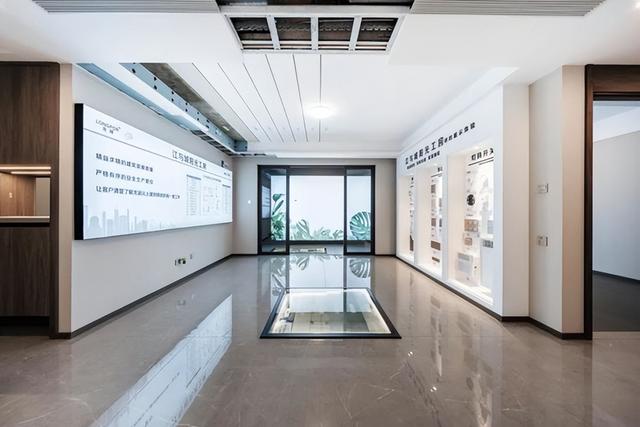 长沙龙湖地产中心，龙湖在长沙首个