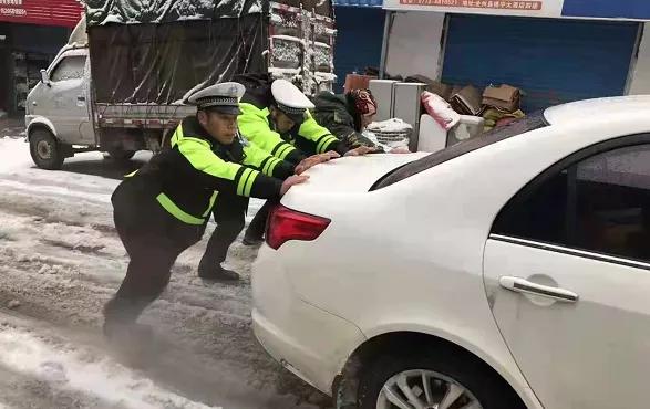 广西哪几个县道路结冰，广西多地出现冰冻、雾凇