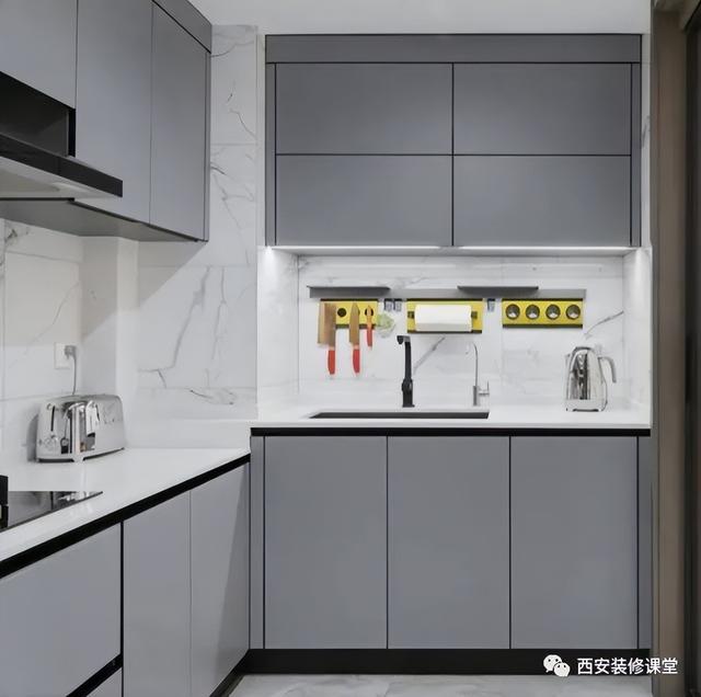 厨房多大面积合适，装修厨房多大面积合适