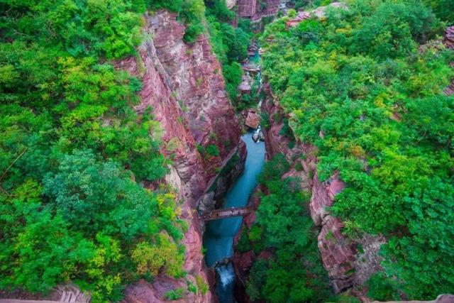 夏天去哪里旅游，夏天适合去哪里旅游避暑的地方（这些消暑纳凉地请收藏好）