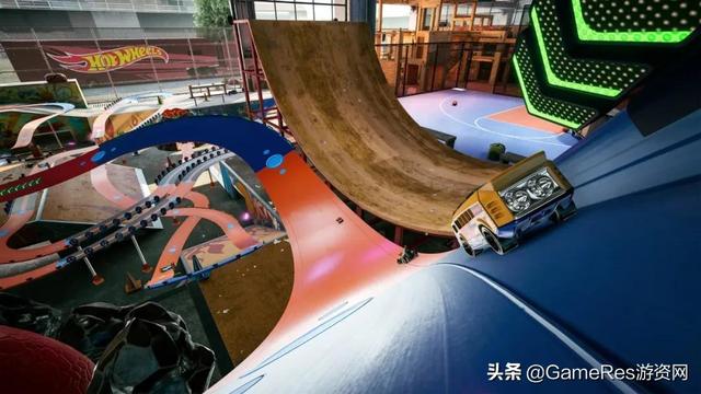 风火轮赛车在线玩，Milestone怀旧风赛车游戏风火轮