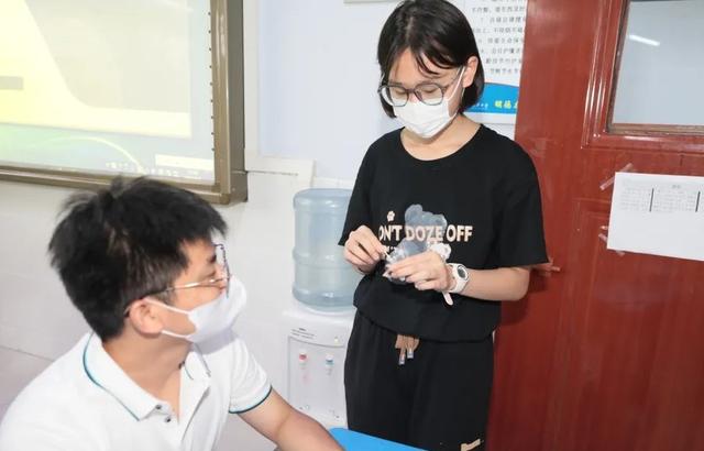 衡水志臻中学和衡水中学哪个更好，衡水泰华中学又把作息时间表默默改了