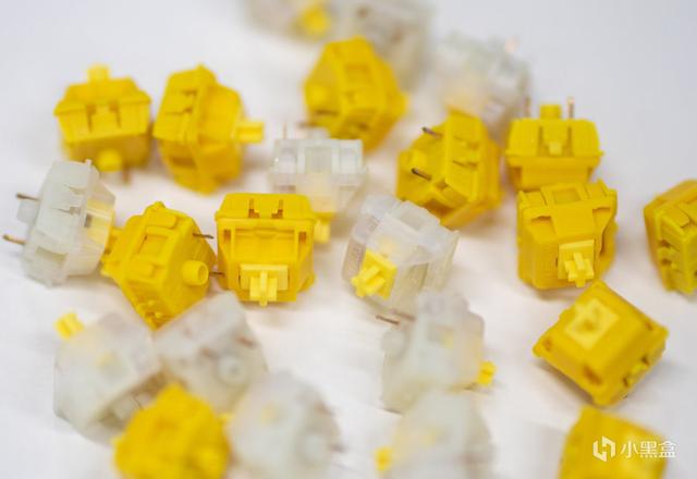 机械键盘推荐100-200 黑轴，樱桃轴已死谁在蹦迪