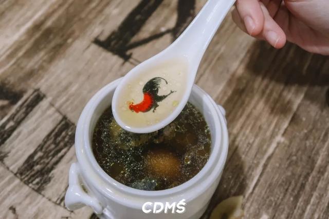 广州人吃成都火锅，广东女生被室友带去第一次吃成都火锅