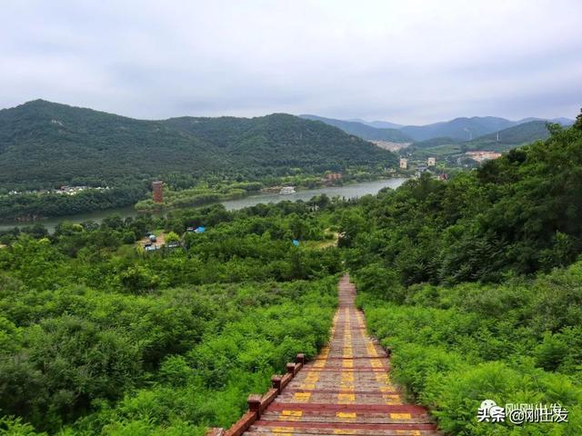 大连西郊森林公园爬山路线，徒步大连西郊国家森林公园