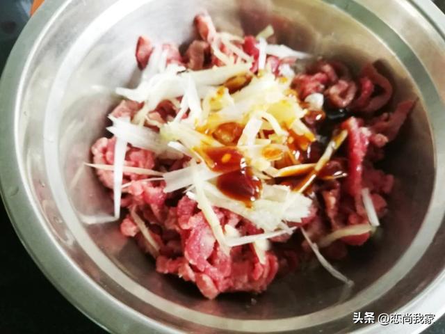 羊肉配什么菜好吃，这个季节吃羊肉配什么菜好吃（羊肉片别总是涮着吃）