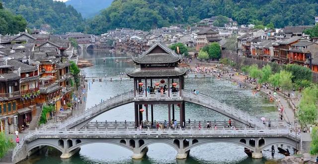 适合情侣旅游十大景点，盘点情侣必去的10个旅游目的地