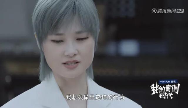 李宇春为什么坐轮椅受伤，38岁李宇春身患重病