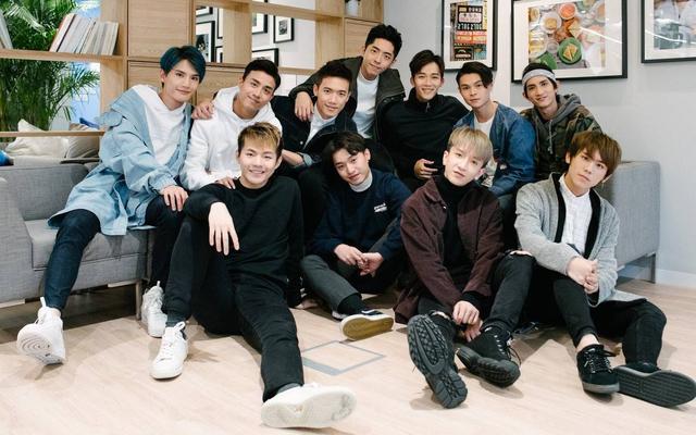 吴彦祖年轻时巅峰帅照，年轻时的吴彦祖到底有多帅（吴彦祖晒与成龙刘德华梁朝伟旧照）