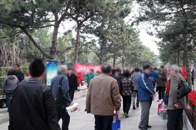奔丧与吊丧的区别，国内办丧事的礼节（“吊丧”和“奔丧”是一回事吗）