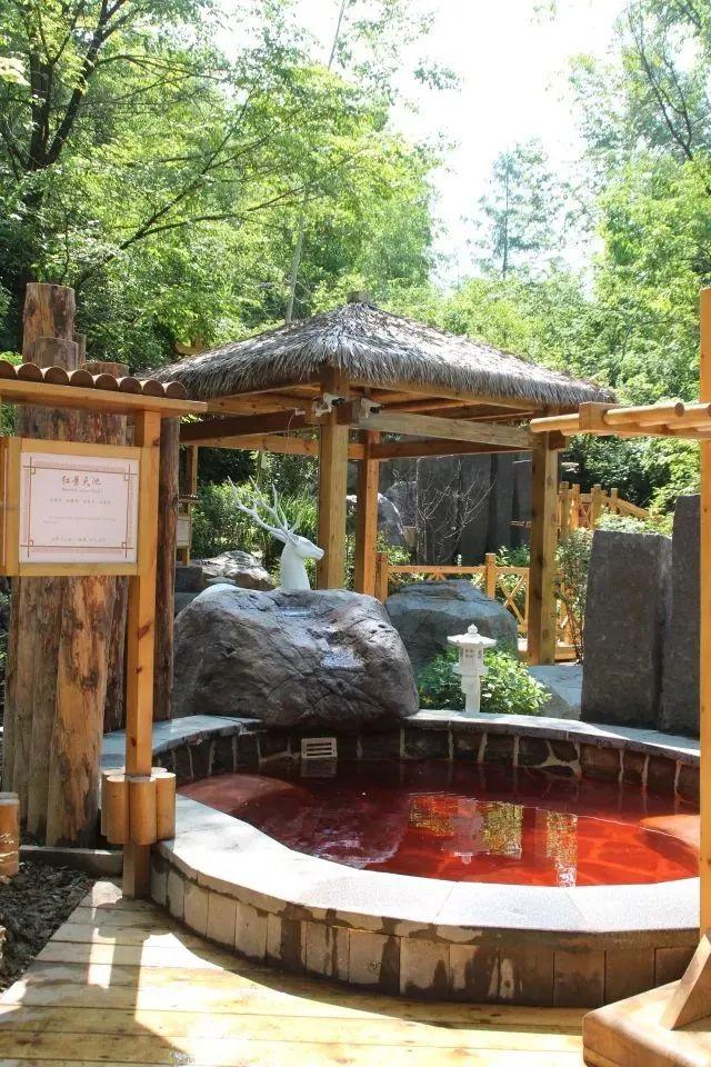 长白山旅游详细介绍，高铁、航班、自驾