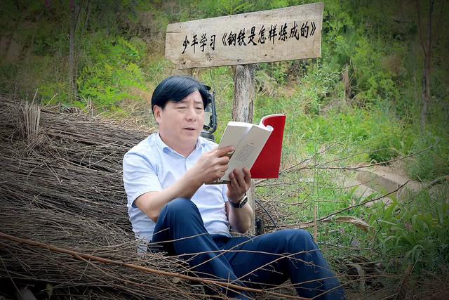 平凡的世界最值得读的书，每天读平凡的世界