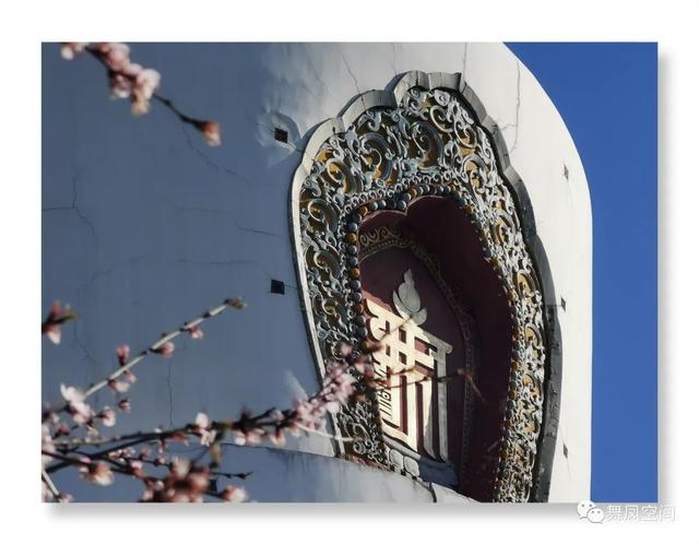 北海公园的白塔有什么来历，北海白塔