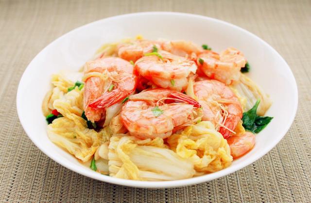 虾仁炒白菜的做法，虾仁圆白菜的做法窍门（虾仁炒白菜）