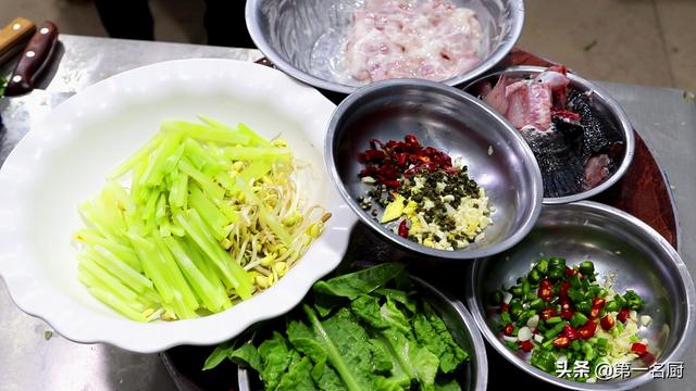 炖鱼放花椒大料吗，炖鱼最好放哪些调料