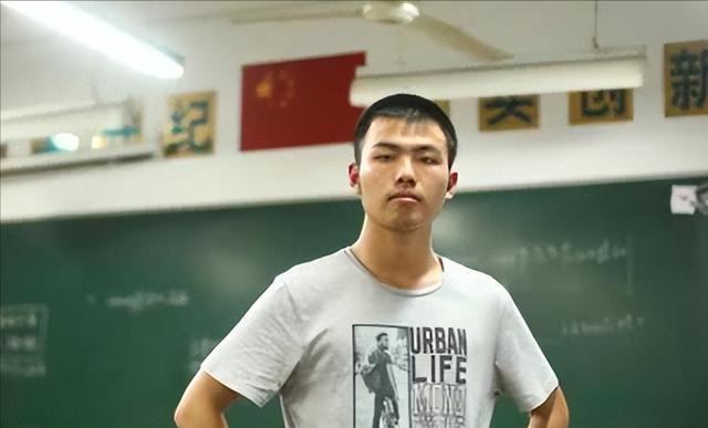 高考壮元张振峰，中国高考界的传奇人物