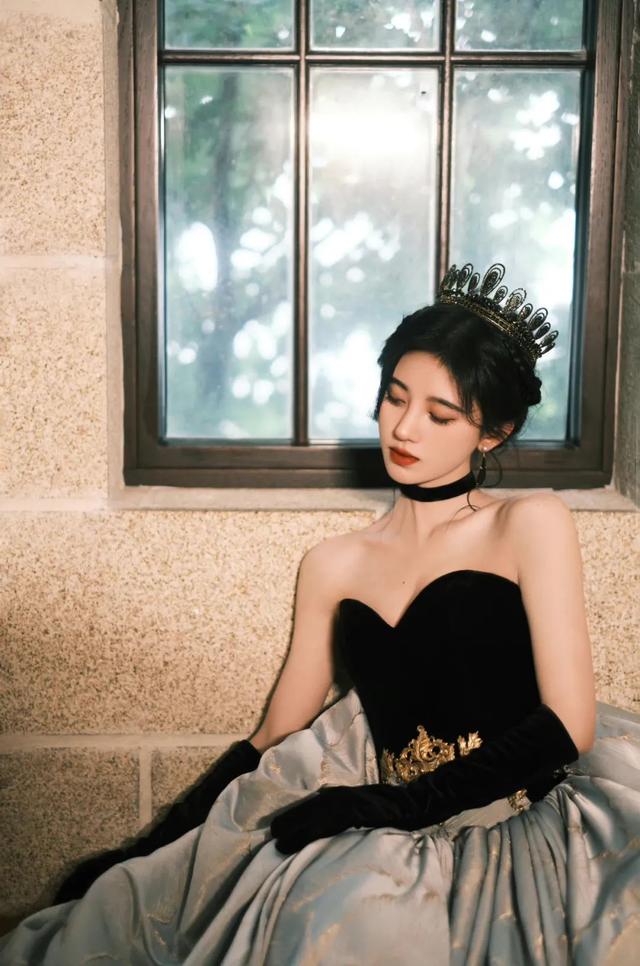 适合各种脸型的发型减龄，女生显老又土气的5款发型