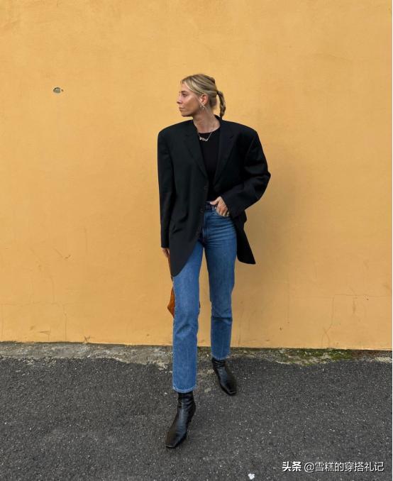 长裙配什么鞋子，配长裙穿什么鞋一年四季都可以（女人只需备齐这）