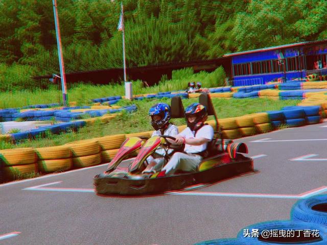 上海欢乐谷一日游，上海欢乐谷各项目游玩（旅游景点——上海欢乐谷）