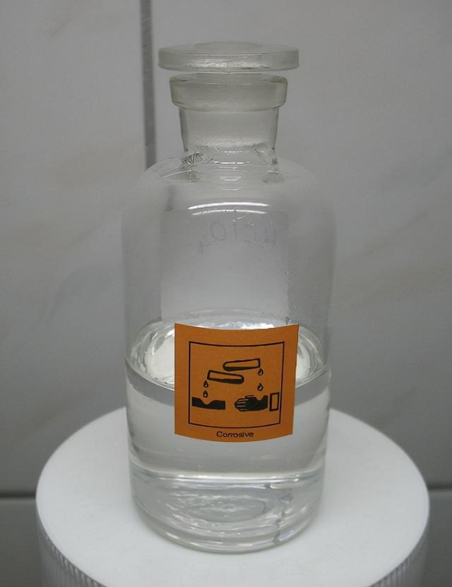 世界上最强的酸，世界上最强酸有多强（世界上最强的8种酸）