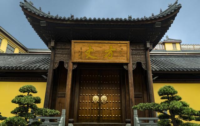 上海龙华寺好玩吗，上海古刹龙华寺
