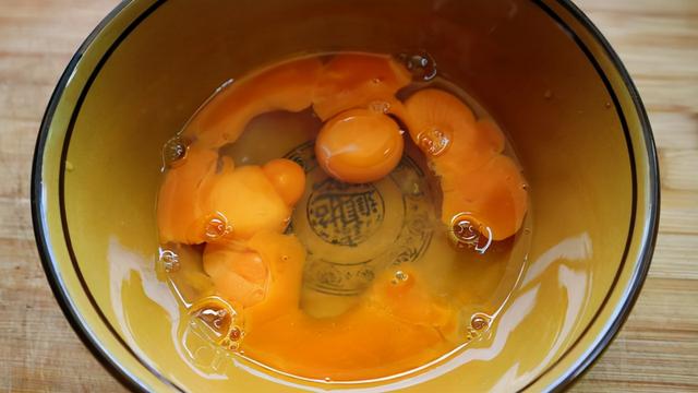 实蛋的制作方法教程，东北小吃实蛋做法