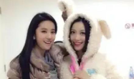 姚贝娜与那英的关系，记忆中还有她们的身影