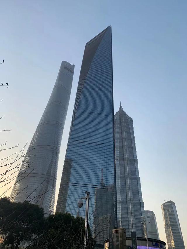 上海二手房税费，上海二手房交易税费是多少（上海买房税费及普通住宅标准一览表）