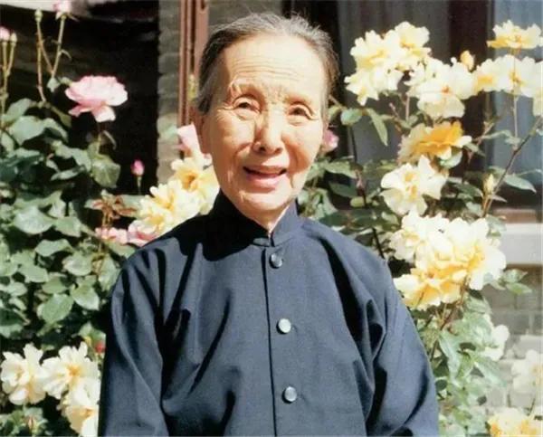 经典的冰心5句名言，冰心的经典读书名言：“读书好