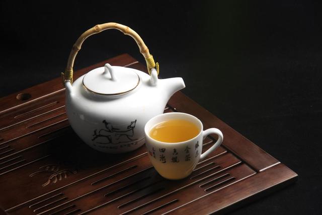 青茶肥胖(喝青茶会长胖吗)