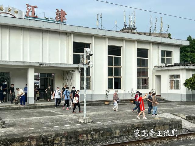 内江至重庆火车时刻表和沿途站点，春运期间永川东站旅客列车时刻表出炉